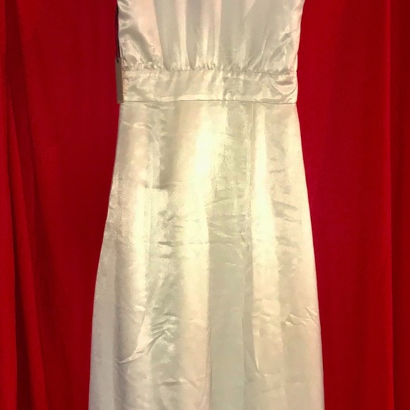 Naomi Gown in Ivory by Lovers + Friends - Picture 8 of 16